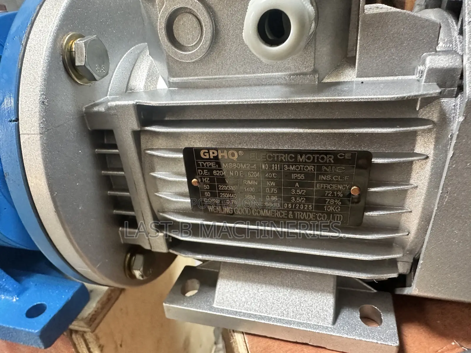 Gearbox With Motor