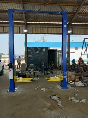 4.5 Ton Two-Post Hydraulic Car Lift (Vehicle Hoist)
