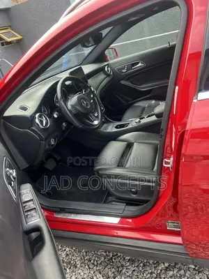 Mercedes-Benz GLA 250 2019 Red