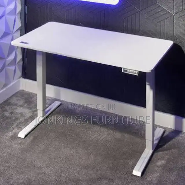 Modern Electric Adjustable Table