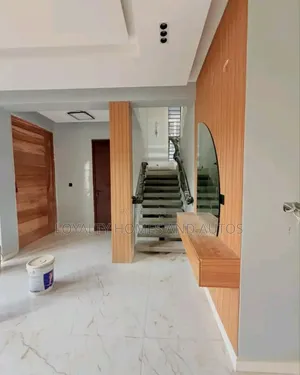 5bdrm Duplex in Ikeja for sale