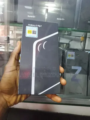 New Samsung Galaxy Z Flip7 256 GB Black