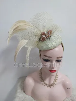 Gold Feathery Facinator
