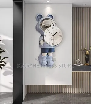 Astronaut Decorative Wall Clock Ts