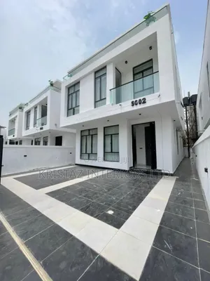 5bdrm Duplex in Chevron for sale