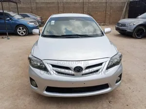 Toyota Corolla 2011 Silver