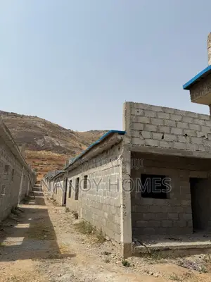 4bdrm Bungalow in Navy Estate Karshi for sale