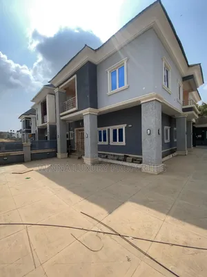 3bdrm Duplex in Gold City, Lugbe District for rent