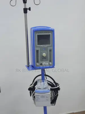 Viasys Infant Flow Sipap Ventilator With Accessories and Stand