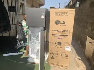Lg Gl-B242pqkb Refrigerator With Smart Cooling Technology