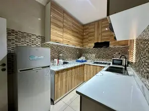2bdrm Apartment in Lekki Phase 1 for rent