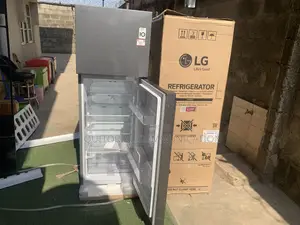 Lg Gl-B242pqkb Refrigerator – Ideal for Family Kitchens