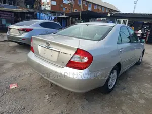 Toyota Camry LE V6 4dr Sedan (3.0L 6cyl 5A) 2003 Silver