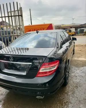 Mercedes-Benz C300 Luxury 4Matic Sedan AWD (3.0L 6cyl 7A) 2011 Black