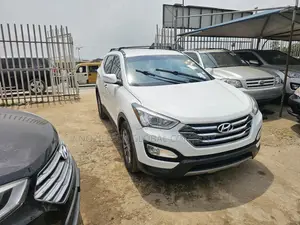 Hyundai Santa Fe Limited 4dr SUV AWD (3.3L 6cyl 6A) 2014 White