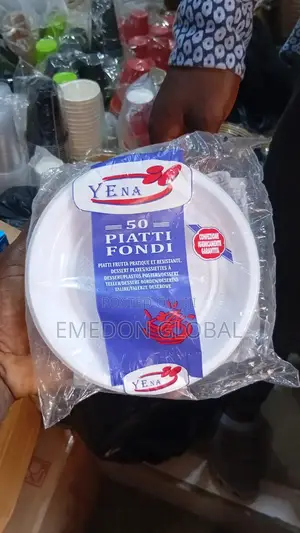 Pack of Disposable Plates. 50pcs