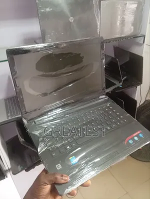 New Laptop Lenovo G40 4GB Intel Core i3 HDD 1T