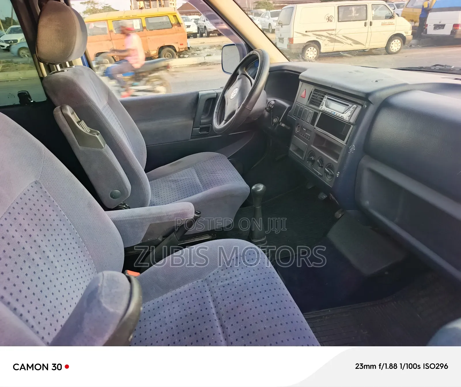 Volkswagen Transporter 2004 Blue