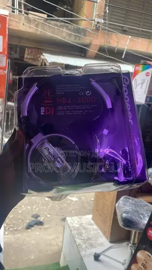 Pioneer HDJ-1000 Studio Headphone