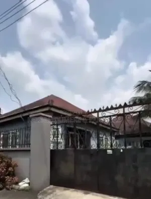 6bdrm Bungalow in Off Sars Road, Port, Rumuahalu for sale