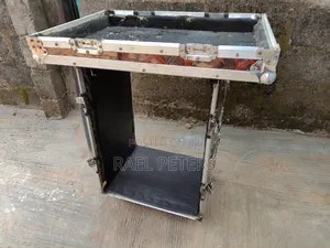 Wer Build Flight Cases and Amplifier Racks