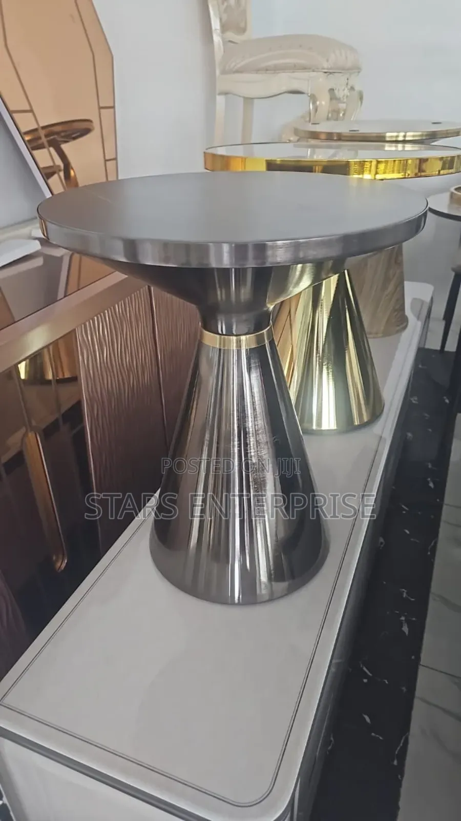 Side Stool / Corner Stool