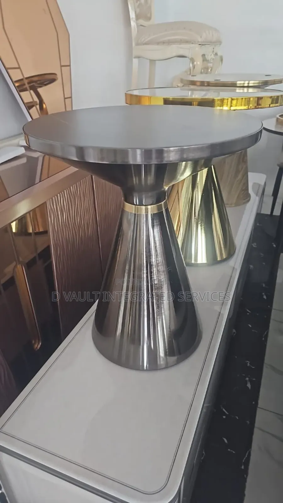 Side Stool / Corner Stool