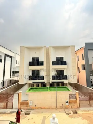 4bdrm Duplex in Ikeja Gra for sale