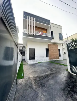 5bdrm Duplex in A Well Secured, Chevron for sale
