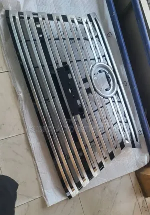 Front Grille Lexus Lx600