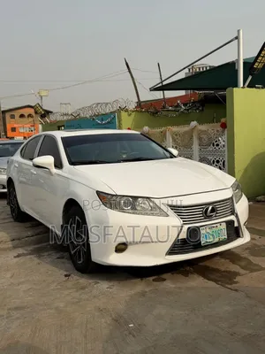 Lexus ES 350 FWD 2014 White