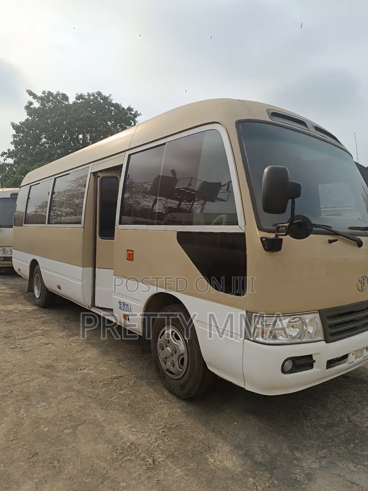 Toyota Coaster 2016 Beige