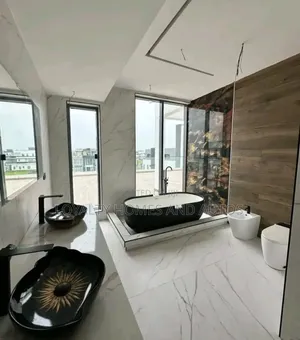 5bdrm Duplex in Ikate for sale