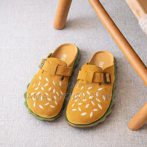 Qeezaza Luxury Suede Men's Burger Clogs