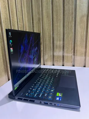 Laptop Acer Predator Helios Neo 14 16GB Intel Core Ultra 7 SSD 1T