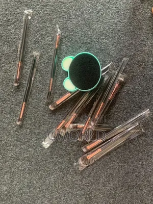 Makeup Brush Set With Brush Cleaning Mat