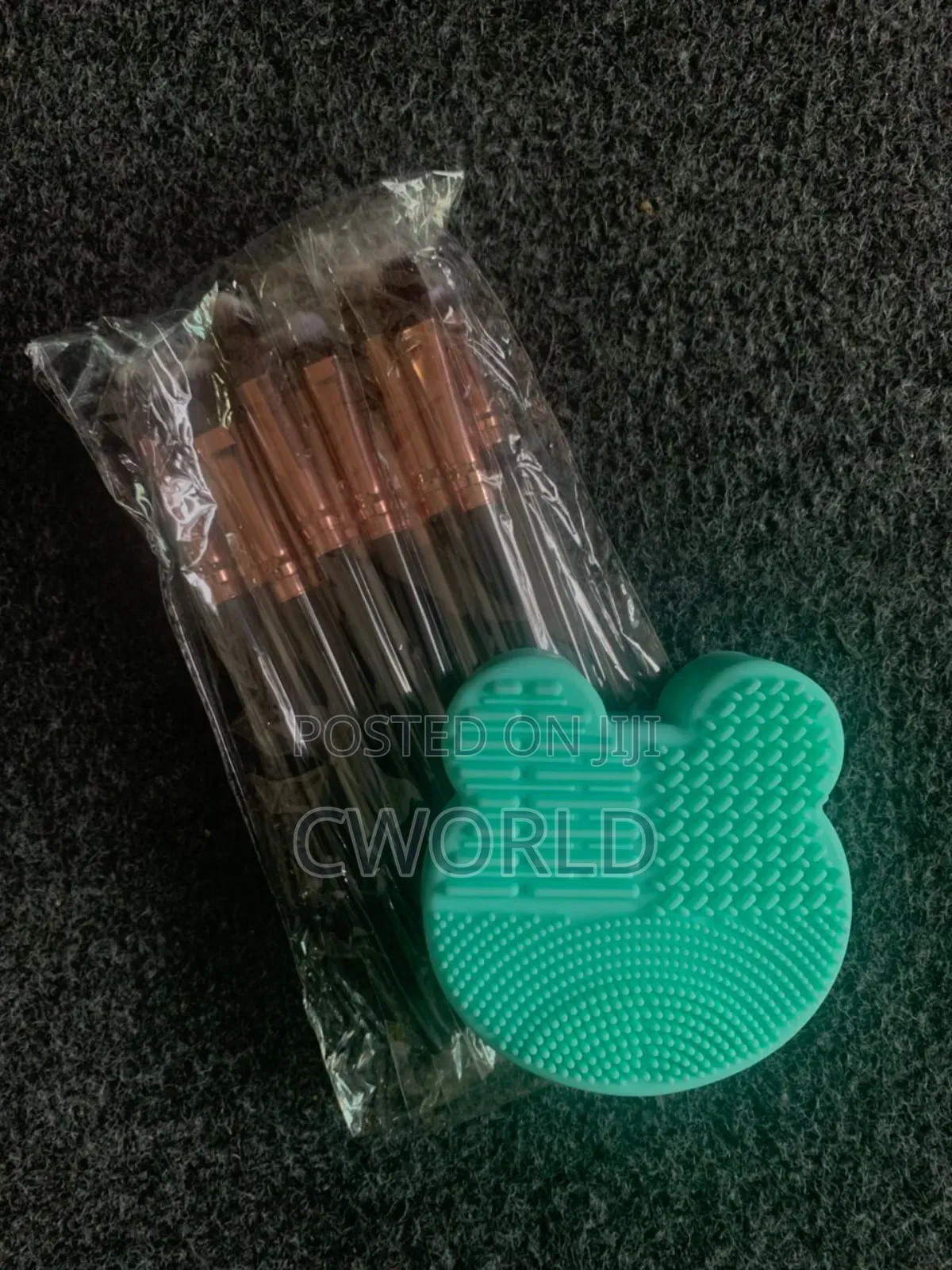 Makeup Brush Set With Brush Cleaning Mat