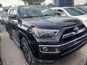 Toyota 4-Runner Limited 4dr SUV 4WD (4.0L 6cyl 5A) 2015 Black