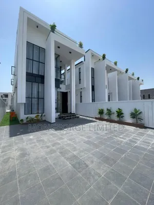 5bdrm Duplex in Ikota for sale