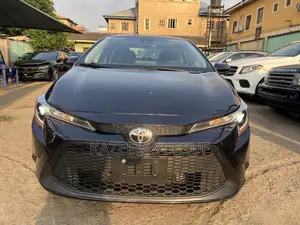 Toyota Corolla LE 2022 Blue