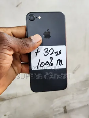 Apple iPhone 7 32 GB Black