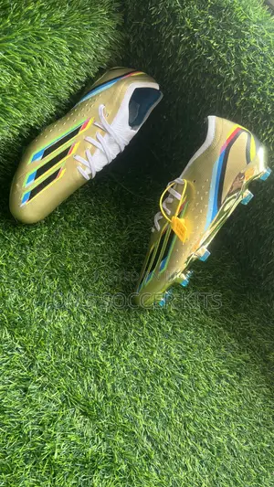Adidas X Speedportal Leyenda Soccer Cleats Gold (42)