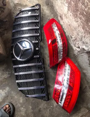 Front Grille for E350 2010 Model W212