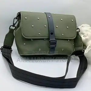 Tommy Hilfiger Men's Luxury Crossbody Bags