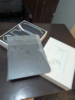 Apple iPad Pro 13 (2024) 256 GB Gray