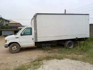 Trucks and Vans Hire for Logistics