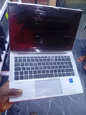 New Laptop HP EliteBook 830 G8 16GB Intel Core i7 HDD+SSD 256GB