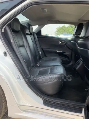 Toyota Avalon 2018 White