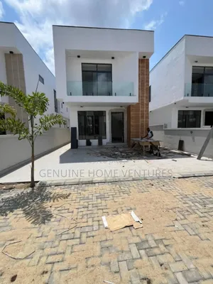 4bdrm Duplex in Orchid, Chevron for sale