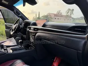 Lexus LX 570 AWD 2018 Gray